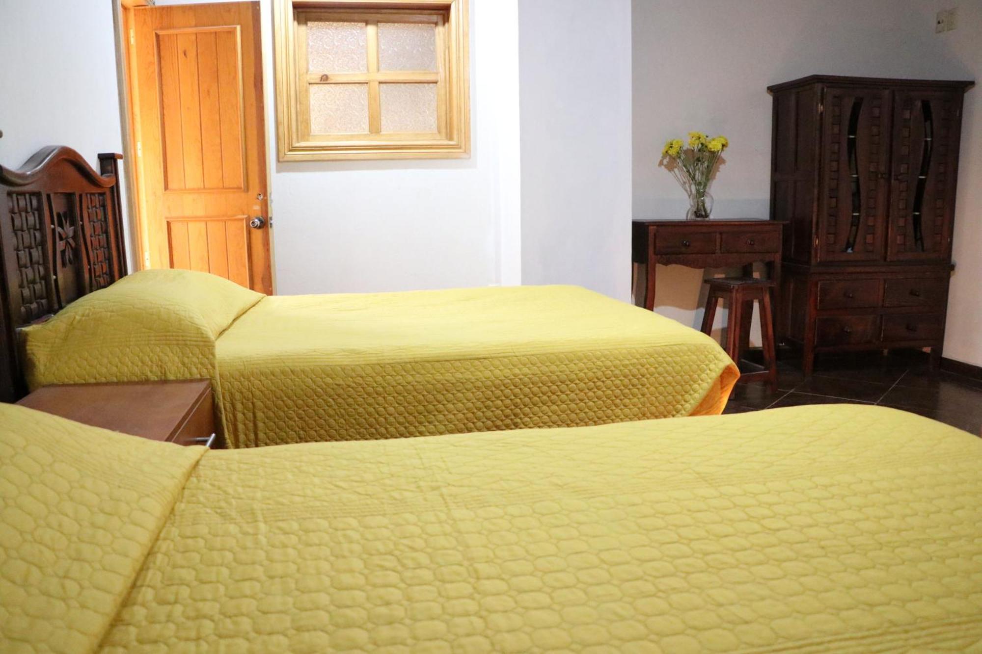 Hotel Castillo Santa Cecilia 타팔파 외부 사진