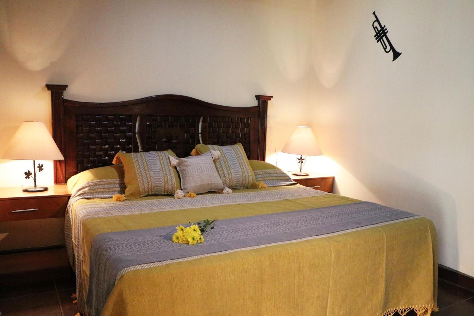 Hotel Castillo Santa Cecilia 타팔파 외부 사진