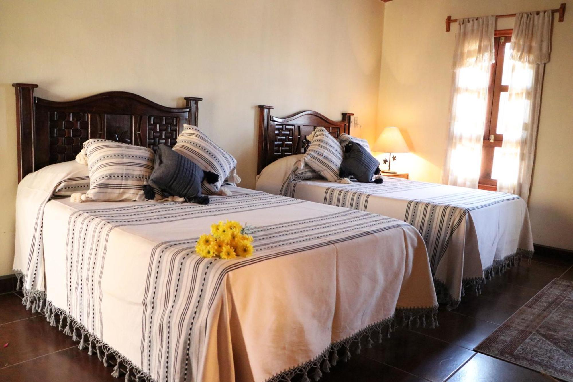 Hotel Castillo Santa Cecilia 타팔파 외부 사진